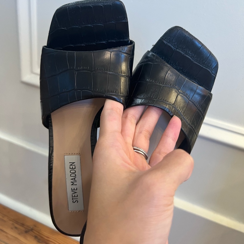 Steve Madden sandals